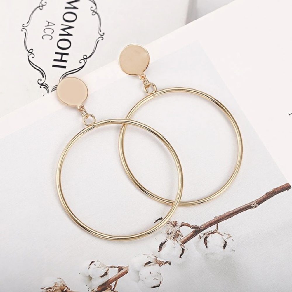 NEW!💙💎💛GOLDEN CIRCLE HOOPS💛💎💙MODERN😎AWESOME - Picture 2 of 7